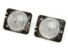 Blinker-weiss-2-teilig-ohne-TUeV-Jeep-Wrangler-JK-07-in-Kotfluegelverbr