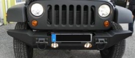 Frontstossstange-Winch-Bumper-XHD-Rock-Crawler-mit-Stossstangeneck